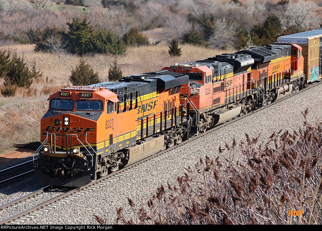 Westbound BNSF On Curtis Hill